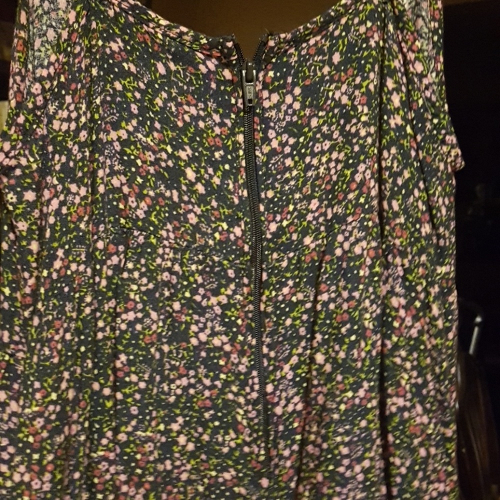 Jumper - Picture 6 of 7